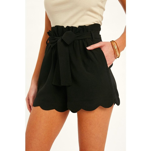 Bluivy Pants - Bluivy Scallop Hem Hight-Waisted Shorts in Black, Size S